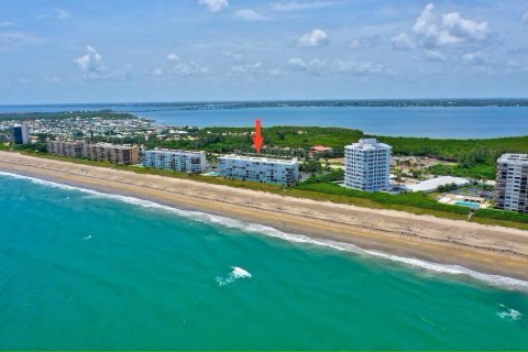 Condo in Jensen Beach, Florida, 2 bedrooms  № 2084172 - photo 8