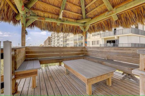 Condo in Jensen Beach, Florida, 2 bedrooms  № 2084172 - photo 20