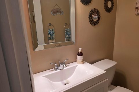 Condo in Deerfield Beach, Florida, 1 bedroom № 2261815 - photo 20