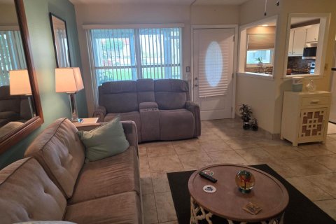 Condo in Deerfield Beach, Florida, 1 bedroom № 2261815 - photo 24