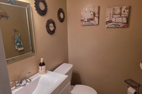 Condo in Deerfield Beach, Florida, 1 bedroom № 2261815 - photo 22