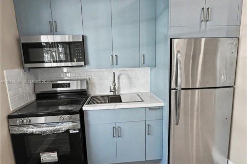 Condominio en alquiler en Miami Beach, Florida, 1 dormitorio, 51.1 m2 № 2051595 - foto 6