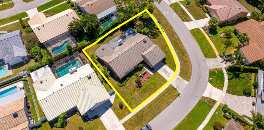 House in Boca Raton, Florida 3 bedrooms, 210.14 sq.m. № 991989