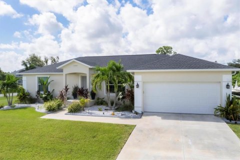 Villa ou maison à vendre à Port Charlotte, Floride: 3 chambres, 148.46 m2 № 1858467 - photo 1