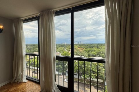 Condo in Tampa, Florida, 2 bedrooms  № 1844559 - photo 23