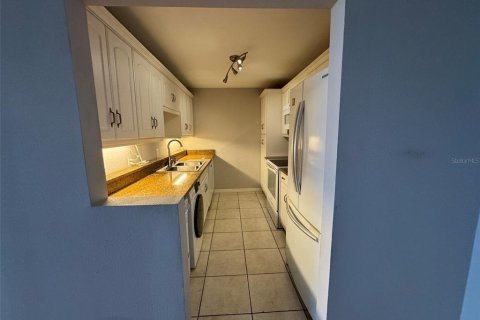 Condo in Tampa, Florida, 2 bedrooms  № 1844559 - photo 19