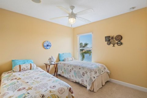 Casa en venta en Kissimmee, Florida, 5 dormitorios, 268.58 m2 № 1673380 - foto 30