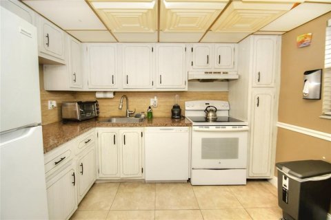 Купить кондоминиум в Тамарак, Флорида 3 комнаты, 76.64м2, № 2244929 - фото 4