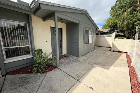 Copropriété à louer à Bradenton, Floride: 2 chambres, 95.13 m2 № 2108264 - photo 3