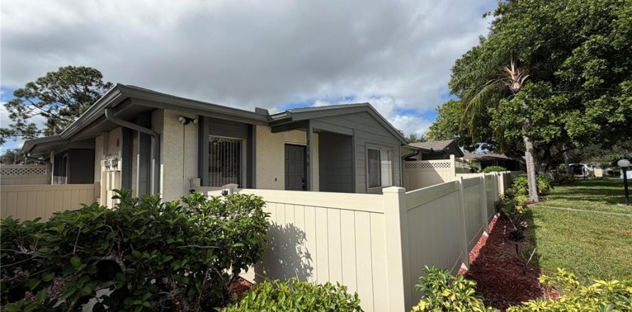 Condo à Bradenton, Floride, 2 chambres № 2108264