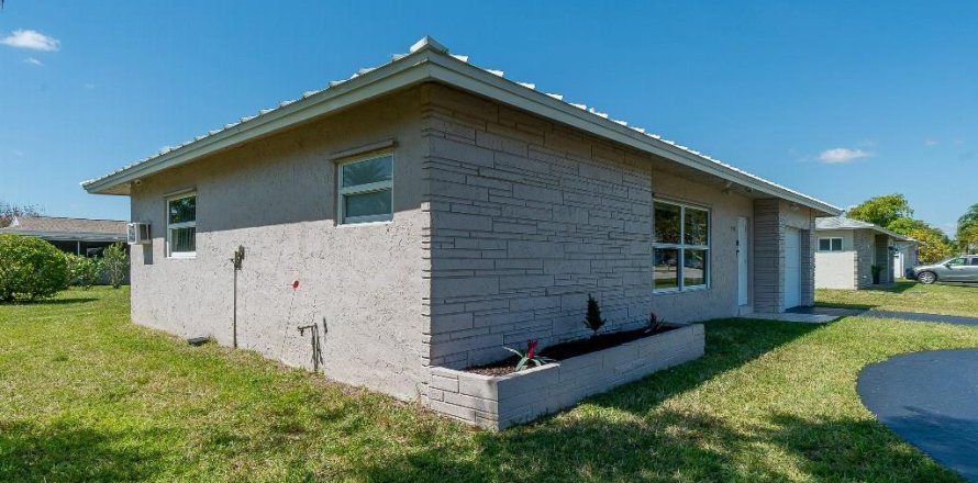Casa en Tamarac, Florida 2 dormitorios, 120.22 m2 № 1154376