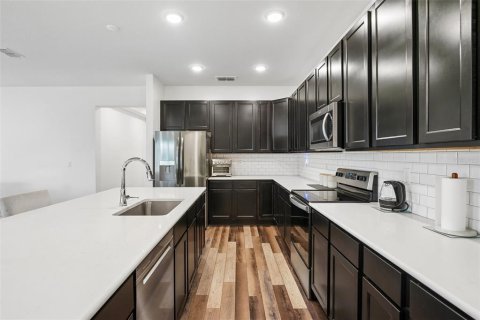 Casa en venta en San Antonio, Florida, 4 dormitorios, 200.76 m2 № 2167313 - foto 8