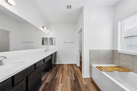 Casa en venta en San Antonio, Florida, 4 dormitorios, 200.76 m2 № 2167313 - foto 12