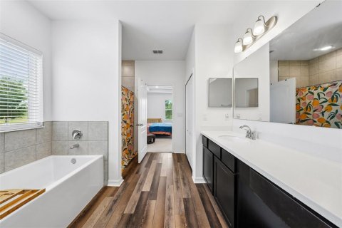Casa en venta en San Antonio, Florida, 4 dormitorios, 200.76 m2 № 2167313 - foto 14
