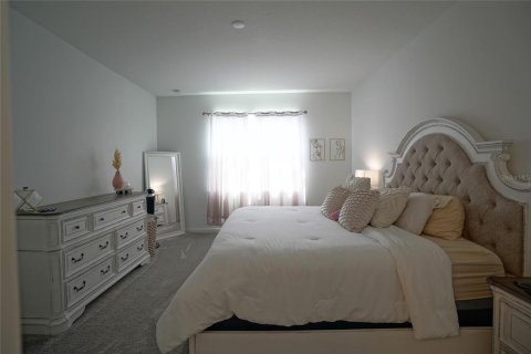 House in Riverview, Florida 5 bedrooms, 268.49 sq.m. № 2380877 - photo 12