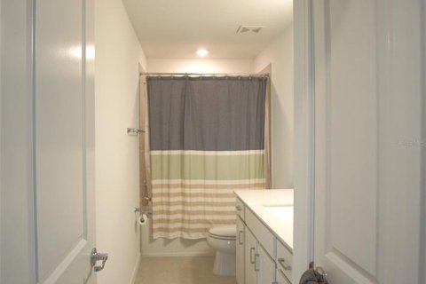 House in Riverview, Florida 5 bedrooms, 268.49 sq.m. № 2380877 - photo 22
