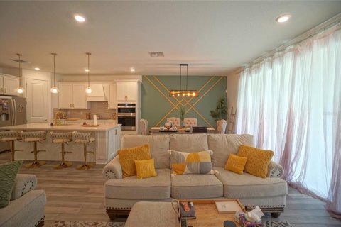 House in Riverview, Florida 5 bedrooms, 268.49 sq.m. № 2380877 - photo 9