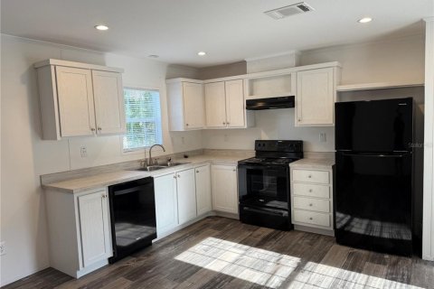 Apartamento en alquiler en Zephyrhills, Florida, 2 dormitorios, 78.87 m2 № 1918170 - foto 8