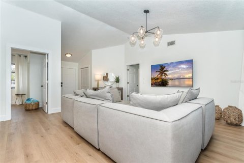 Villa ou maison à vendre à Placida, Floride: 3 chambres, 169.92 m2 № 2434501 - photo 6