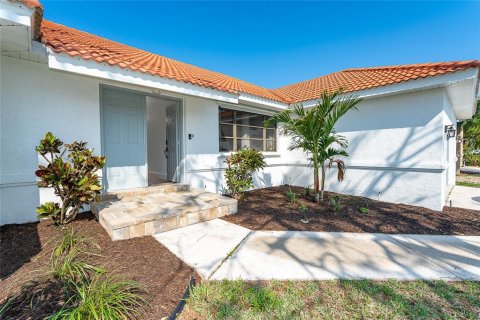 Villa ou maison à vendre à Placida, Floride: 3 chambres, 169.92 m2 № 2434501 - photo 3