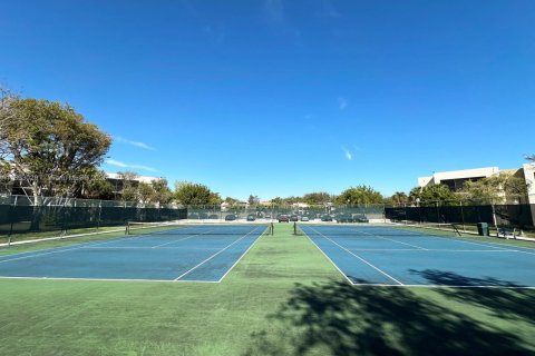 Купить кондоминиум в Майами, Флорида 3 спальни, 96.62м2, № 1969619 - фото 27