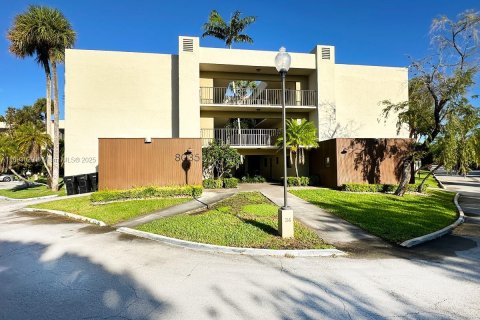 Купить кондоминиум в Майами, Флорида 3 спальни, 96.62м2, № 1969619 - фото 1