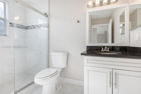 House in Margate, Florida 3 bedrooms, 113.53 sq.m. № 1871810 - photo 27