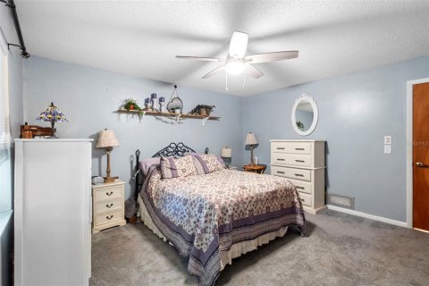 House in Deltona, Florida 2 bedrooms, 122.63 sq.m. № 1883559 - photo 20
