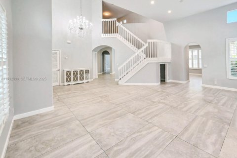 Снять в аренду виллу или дом в Уэстон, Флорида 4 спальни, 238.76м2, № 1990669 - фото 6