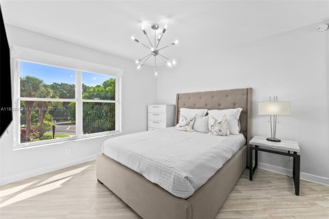 House in Boca Raton, Florida 4 bedrooms, 210.33 sq.m. № 1830986 - photo 6