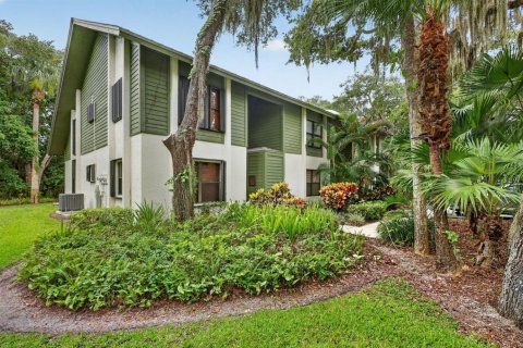 Condo in Stuart, Florida, 2 bedrooms  № 2176749 - photo 2