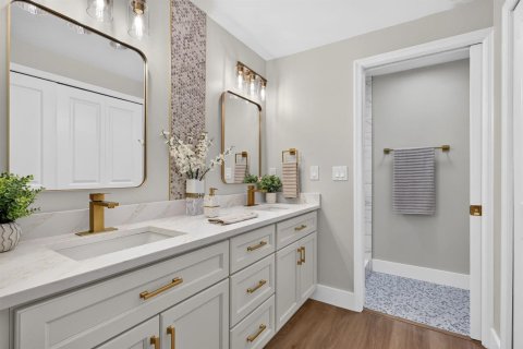 Condo in Stuart, Florida, 2 bedrooms  № 2176749 - photo 25