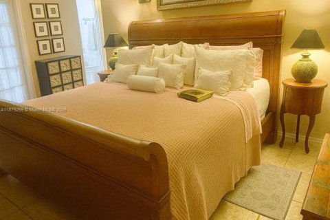 Villa ou maison à vendre à Key Biscayne, Floride: 4 chambres, 274.8 m2 № 1921721 - photo 19