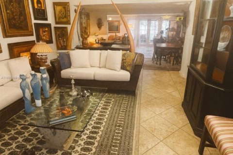 Villa ou maison à vendre à Key Biscayne, Floride: 4 chambres, 274.8 m2 № 1921721 - photo 7