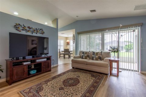 House in Ocala, Florida 2 bedrooms, 145.86 sq.m. № 1789054 - photo 6
