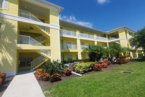 Condo in Punta Gorda, Florida, 2 bedrooms  № 1853286 - photo 1
