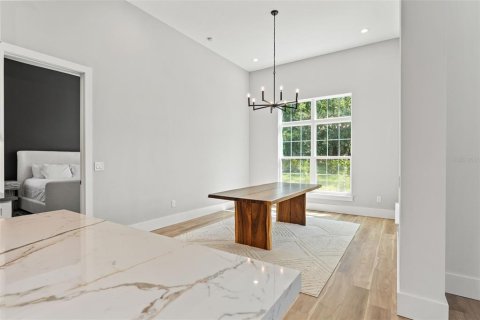 Casa en venta en Brooksville, Florida, 5 dormitorios, 418.71 m2 № 1914097 - foto 19
