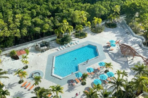 Condo in Sunny Isles Beach, Florida, 2 bedrooms  № 2052752 - photo 23