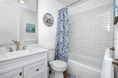 Condo in Tarpon Springs, Florida, 3 bedrooms  № 2432609 - photo 25