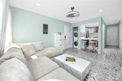 Condo in Tarpon Springs, Florida, 3 bedrooms  № 2432609 - photo 11