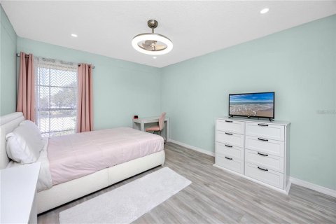 Condo in Tarpon Springs, Florida, 3 bedrooms  № 2432609 - photo 28