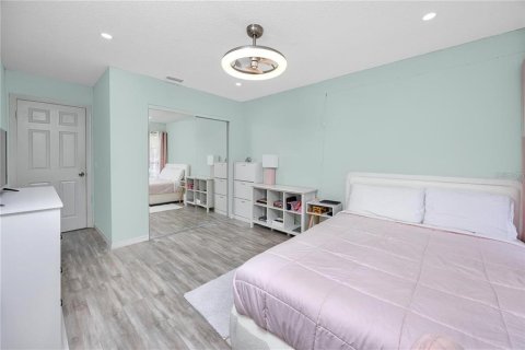 Condo in Tarpon Springs, Florida, 3 bedrooms  № 2432609 - photo 29
