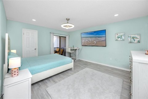 Condo in Tarpon Springs, Florida, 3 bedrooms  № 2432609 - photo 30