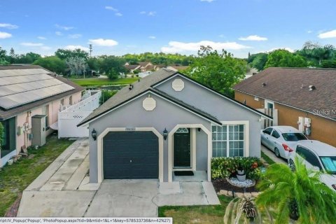 House in Orlando, Florida 3 bedrooms, 116.31 sq.m. № 2197508