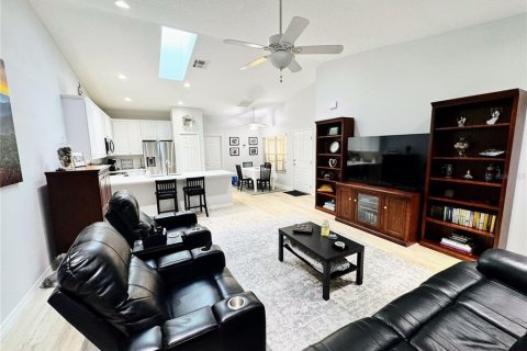 Touwnhouse à vendre à DeLand, Floride: 3 chambres, 130.99 m2 № 1883444 - photo 5