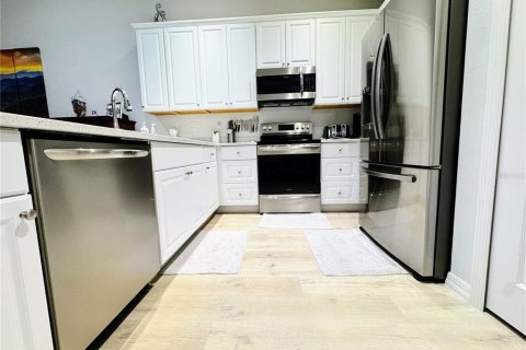 Touwnhouse à vendre à DeLand, Floride: 3 chambres, 130.99 m2 № 1883444 - photo 3