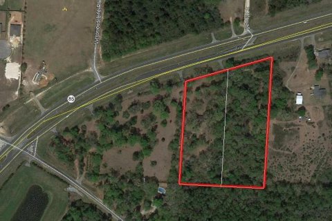 Commercial property in Crestview, Florida № 558075 - photo 1