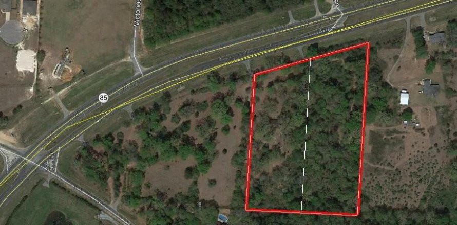 Commercial property in Crestview, Florida № 558075