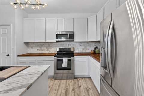 Casa en venta en Minneola, Florida, 4 dormitorios, 265.89 m2 № 2106135 - foto 13