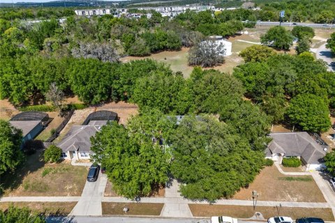 Casa en venta en Minneola, Florida, 4 dormitorios, 265.89 m2 № 2106135 - foto 4